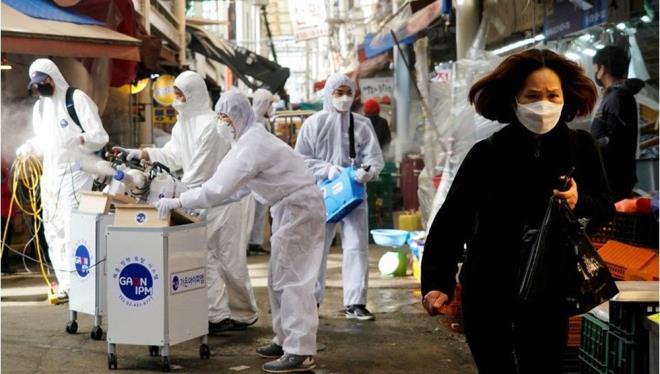 Mnih Schwabing Hastanesi Enfeksiyon Hastalklar Blm Bahekimi Wendtner, a olmad srece Ekim ayndan itibaren salgnn yeniden hz kazanmasnn gz nnde bulundurulmas gerektiini vurgulad. Muhtemelen, imdi olduu gibi salgnn belirli blgelerde younlamayacan, ok daha fazla blgeye yaylacan ifade eden Wendtner, &#8220;COVID-19&#8217;u 2021 ylna da tayacaz&#8221; dedi.