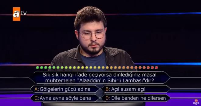 "Hakan Bey heyecanna yenik dt": lk baraj sorusunda elenen Hakan, yarmadan hi para alamadan ayrld. ATV kendi resmi Twitter&#8216; zerinden &#8220;Hakan Bey heyecanna yenik dyor!&#8221; ifadelerini kulland.