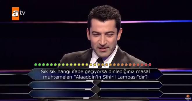 ATV'de haftann iki gn, oyuncu Kenan mirzalolu'nun baarl sunumuyla ekranlara gelen Kim Milyoner Olmak ster'in 887. blm dn akam izleyiciyle bulutu. Yarmaya katlan Hakan Revanche lek'e gelen bir soru gndem oldu.