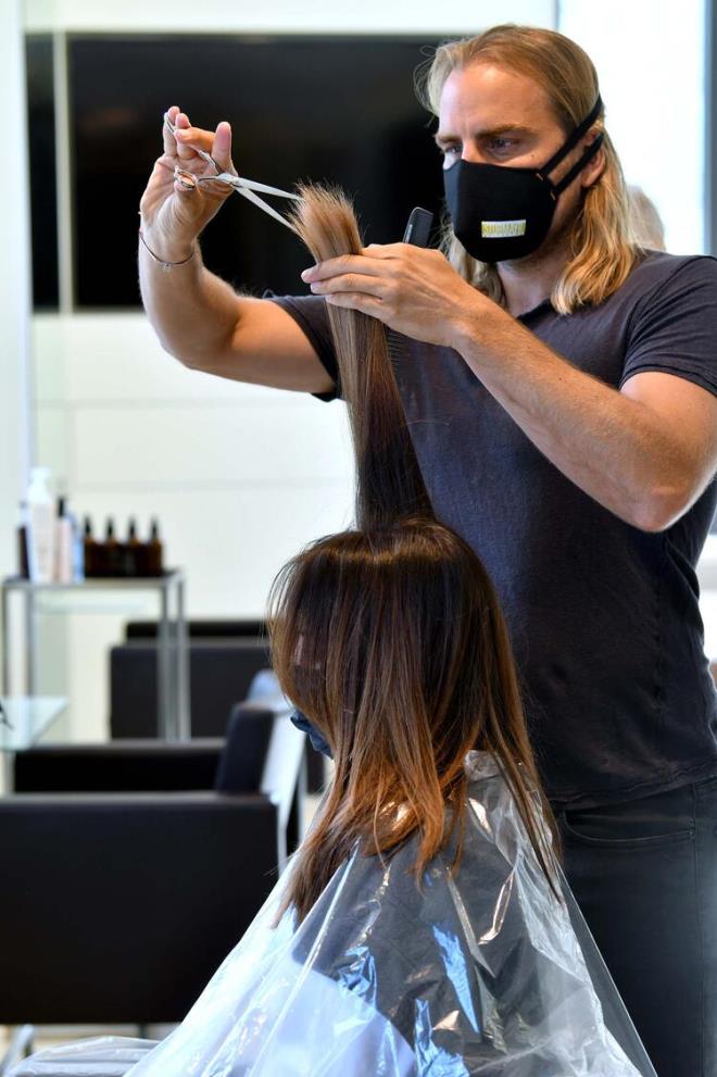 <p>- Randevusuz mteri alnmayacak. Mteriye ikram yaplmayacak.</p>  <p>  - eride mteri beklemeyecek. </p>  <p>  - Galosuz girilmeyecek.</p>