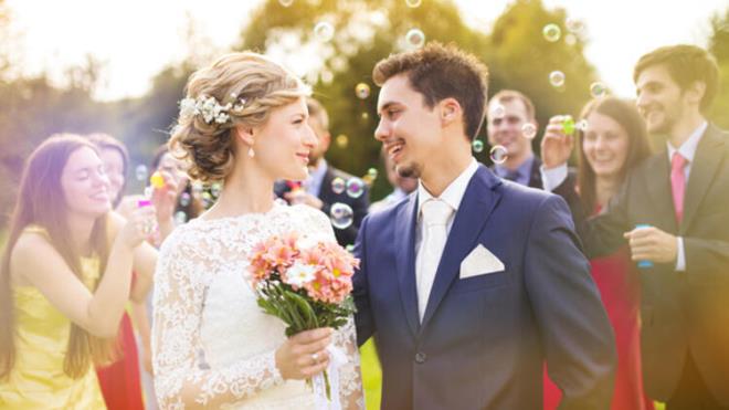 <p>Dn sektrnn 415 ayr meslek dalndan hizmet aldn belirten Palandken, &#8220; yapamad iin demeleri nedeniyle kara listeye girecek esnafa da nakit para destei salanmasn istiyoruz. Bu konuyu Hazine ve Maliye Bakan Berat Albayrak&#8217;a ileterek bir zm getirilmesini istedik&#8221; dedi.</p>