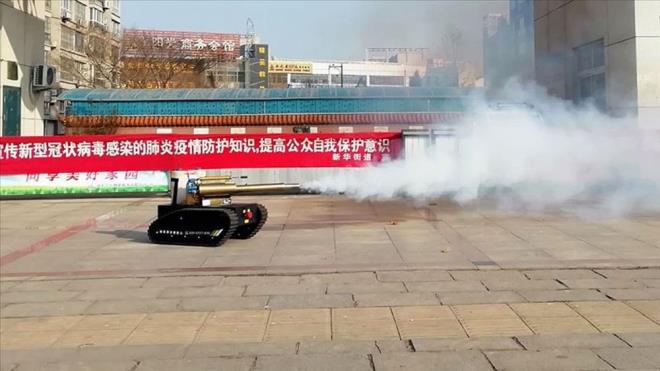 Nikkei Asian Review'e konuan inli Yunji Technology firmas da corona virs sonras otellerin de robot taleplerinde art yaandn syledi. Yunji Technology Bakan Yardmcs Yang Zi, in'deki otellerin robotlarn mteriler zerinde scak bir alg brakmayaca iin nceleri kullanmadn ancak corona virs salgnn ardndan insanlar aras etkileimi azaltaca iin imdilerde robot taleplerinin arttn belirtti.