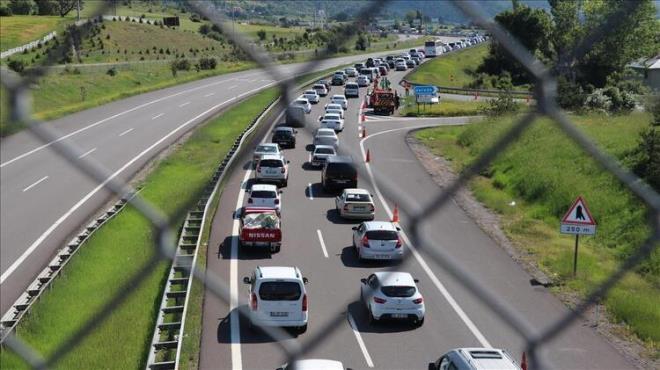 <p>BENTLEY 4 adet satld.</p>  <p>  LAMBORGHINI 4 adet satld</p>  <p>  FERRARI 6 adet satld</p>