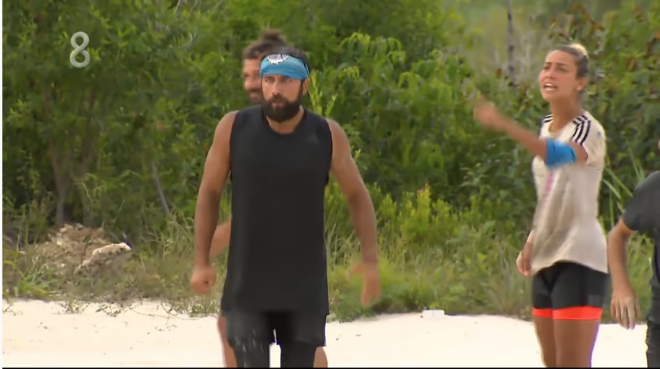 Dokunulmazlk oyunu sonrasnda ise haftann ilk eleme adaynn belirlenecei ada konseyinde de gerginlik sryor.