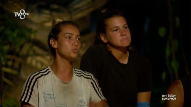 Evrim kskanyor mu? <br>  Berkan'n ortaya att 'kskanyor' iddiasna Evrim u karl verdi:   -Benim Nisa'y kskanmam gibi komik bir durum olamaz. Nisa ile ne ayn yata ne ayn kulvardayz. Karakterimiz bile ayn deil. Zt insanlarz. Onu bir keye atn. Benim iin bandanam nemli. Donuna sahip kan bandasna da sahip ksn