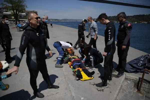 Polislerle konuan ve adnn Sezgin D. (35) olduunu syleyen kii, daha sonra ambulansa alnarak Okmeydan Eitim ve Aratrma Hastanesine kaldrld.