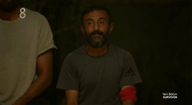 Ersin neler syledi?<br>    "zldm nokta gerekten u bu saatten sonra ekibe yardmc olamayacam. Ylmaz Erdoan, akayla kark bana, "ampiyon olmadan gelme" demiti. ok zr diliyorum ampiyon olamadmdan dolay. Bazen Ersin&#8217;in iinden baka bir Ersin kmtr gerekten ok zr diliyorum. Ardahan kardeimizin dedii gibi benim hikayem burada bitti. Burada sohbetimiz ne yazk ki sona ermitir."