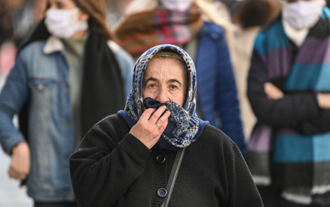Gaziantep'te rakamlar daha da artabilir  <br>  Gaziantep'te bugne kadar 11 bin test yapld. Vakalar ise 750'e ykseldi. Koronavirs nedeniyle 2.5 milyonluk nfusa sahip G. Antep'de 3 Nisan'da 49 vaka tespit edilmiti. G. Antep Valisi Davut Gl, nlemlerin gevetilmesi halinde saynn ykselmeye devam edeceini belirterek vatandalar uyard.