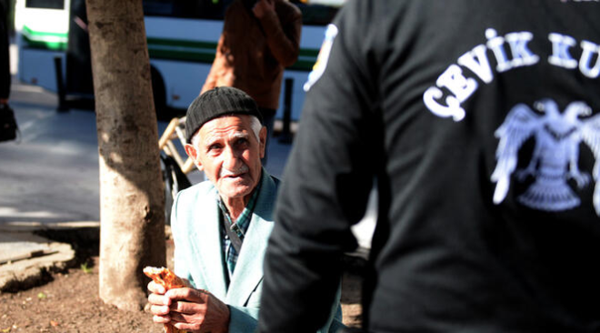 Dzce'de de vaka saylar artyor  <br>  Virsn art gsterdii iller arasnda Dzce de yerini ald. lk il il vakalar akland tarihte 32 olan vakalar 246 kiiye ulat.
