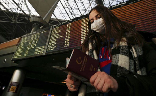 Balkesir'de de yasak  <br>   Balkesir'de de sokaa maskesiz kmak yasakland. Valilikten yaplan aklamaya gre, Vali Ersin Yazc Bakanlnda toplanan l Hfzsshha Kurulu, il genelinde maske ile dolamann zorunlu olmasna karar verdi.