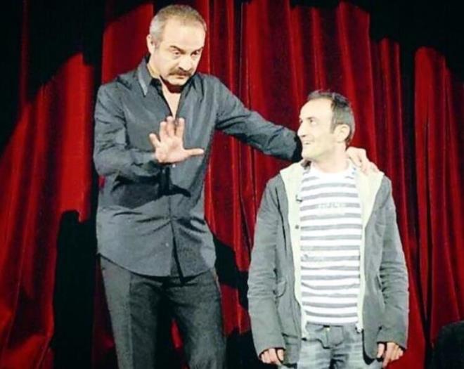 Ersin Korkut'un elenmesinin ard�ndan Y�lmaz Erdo�an, Instagram sayfas�nda ikili foto�raf payla�t� ve alt�na "Yetenekli, azimli, iyi kalpli kuzenim benim! G�n�llerin �ampiyonusun" notunu d��t�.