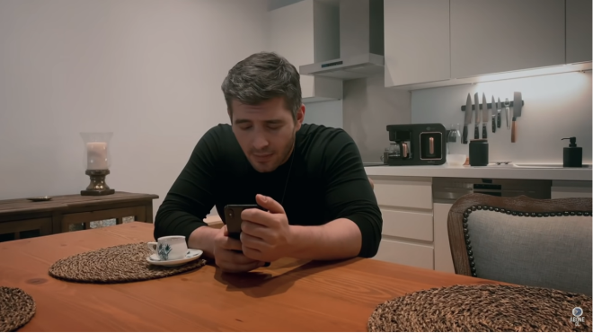 Barollerinde Aras Bulut ynemli, Erkan Koak Kstendil ve Perihan Sava gibi baarl oyuncularn yer ald dizinin ekimlerine devam edip etmeyecei merak konusu haline gelmiti Ay Yapm aklama yapt.