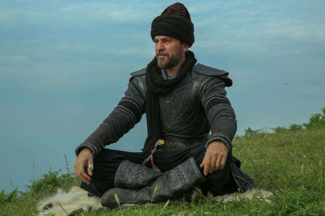 Sosyal medyada kanaln takibine ynelik balatlan #ErtugrulYouTubeRecord etiketine de deinen Akg, "Serinin zaten artc olan YouTube baarsn gelitirmeyi ve kampanyayla kresel apta hayranlarmz bir hedefte birletirmeyi umuyoruz" ifadelerini kulland.