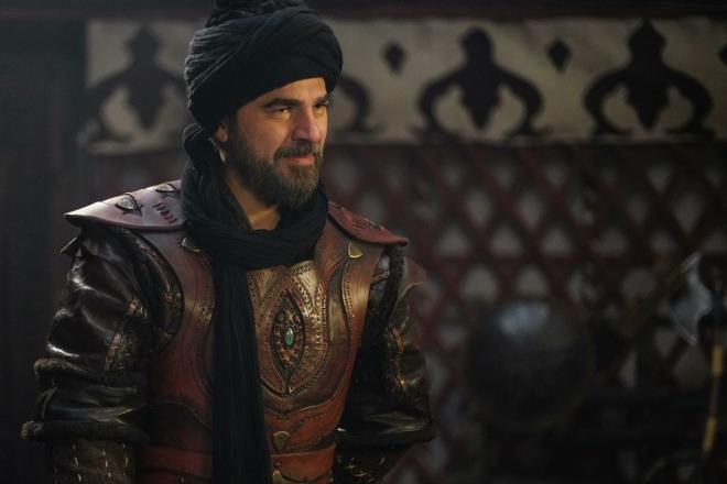 u ana kadar 18 blm yaymlandn ve bu blmlerin YouTube'da 100 milyondan fazla izlendiini syleyen Manzur, gelecek gnlerde yeni rekorlar krlacana inandn da szlerine ekledi.