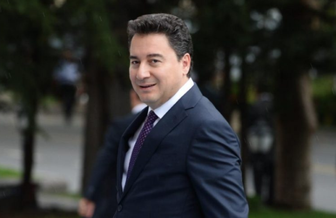 Zaten aratrma sonularna baktmzda da bugn iin kamuyoyunun Deva ve Gelecek Partisi'ni dikkate almad anlalyor. Zaten nmzdeki seimlerin AK Parti ile CHP arasnda geeceini dnrsek, bu partilerden kopmu nc partilere semenin yneleceini dnmyorum.