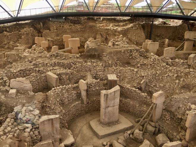 Turizmi en ok besleyen kltr sanat alanlarndan milyonlarca nadide esere ev sahiplii yapan mzelerden, salgn dneminde balayan sanal mze uygulamas kapsamnda en ok ziyareti Gbeklitepe renyeri sanal mzesi ald.  <br>  Bakanla bal mze ve ren yerleri, 2019'da 35 milyonun zerinde ziyareti arlayarak tarihinin en yksek ziyareti seviyesine ulamt.