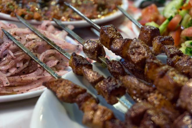 Vcut salmz iin demir, bakr ve inkoya ihtiya duyarz. Kalbimiz bu metaller sayesinde dzenli alr, di ve kemik yapmz, kas fonksiyonlarmz, reme ve dolam sistemimiz, hcre geliimimiz de demir, bakr, inko gibi mikro besin eleriyle salkl alr.