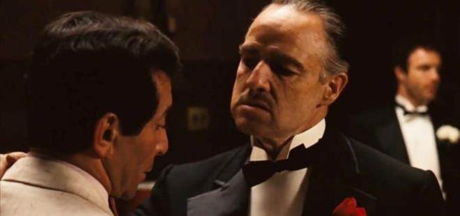 <p><b>2. The Godfather (1972)</b></p>    <p><b>Eletirmen notu:</b>100/100</p>    <p><b>Seyirci notu:</b>9.2/10</p>