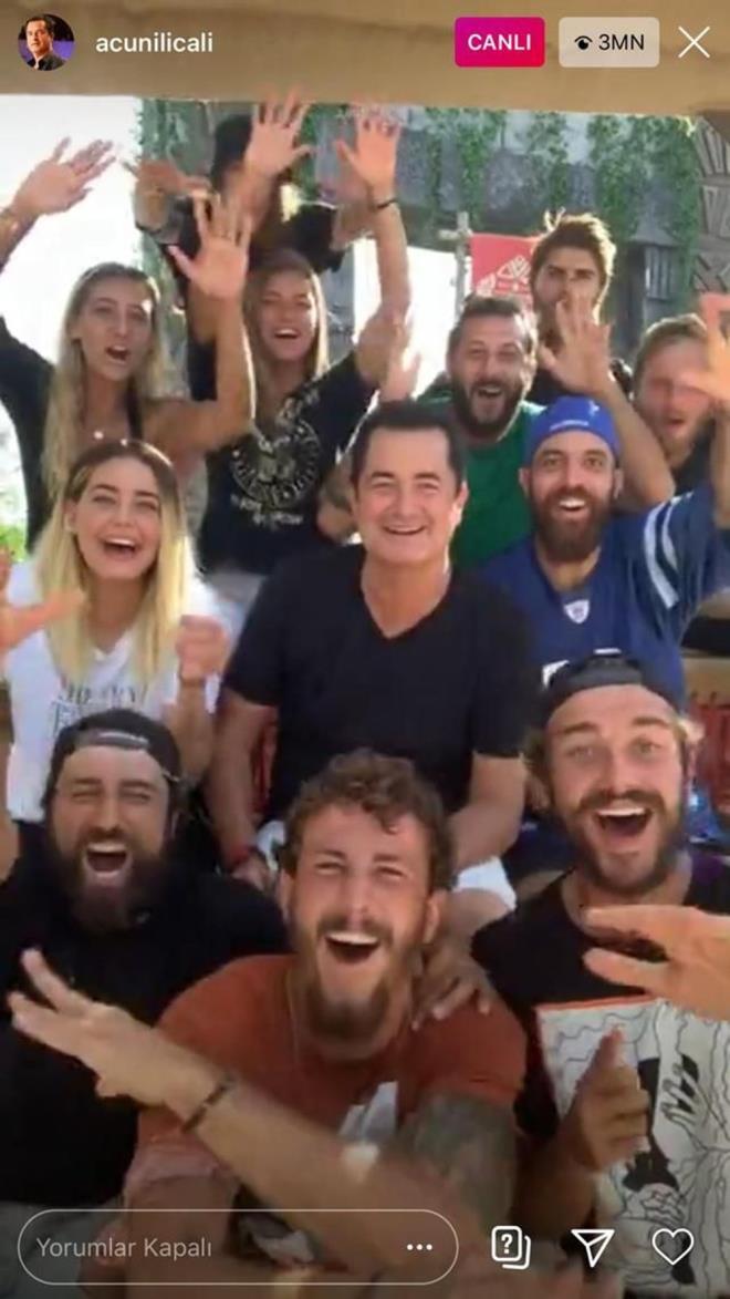 Daha �nce 1 milyon ile T�rkiye rekorunu k�ran Il�cal�, Instagram hesab�nda canl� yay�nla 3 milyon ki�iye ula�arak k�r�lmas� zor olan d�nya rekoruna imza att�.