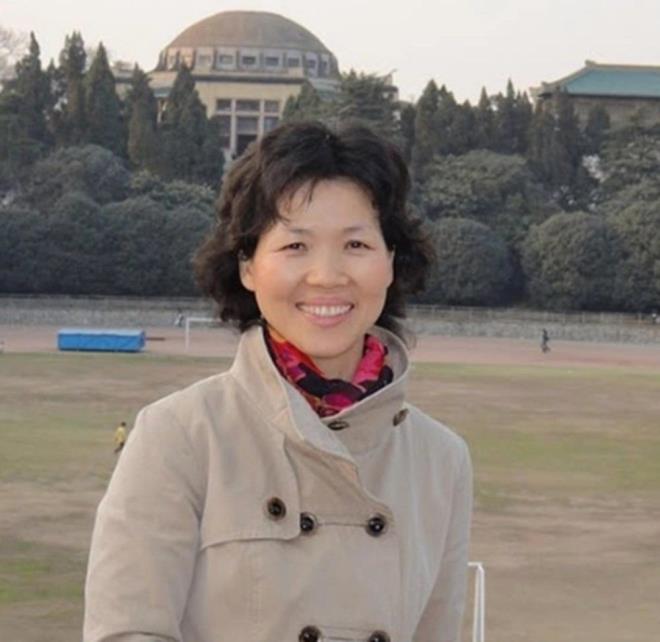 �in televizyon a�� CHTN’e bir r�portaj veren bilim insan�, �lkelerin hayvanlardan insanlara ge�en �l�mc�l zoonotik hastal�klar tehdidine kar�� acilen tedbir almalar� ve ara�t�rmalar i�in kaynak ay�rmalar� gerekti�i konusunda uyard�.