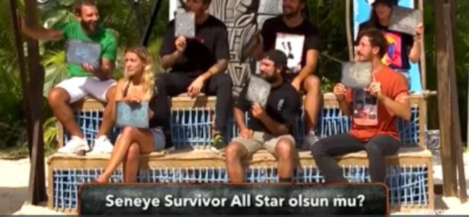 Acun Il�cal� ise Berkan'�n yazd��� cevab� GS logosuna benzetti.