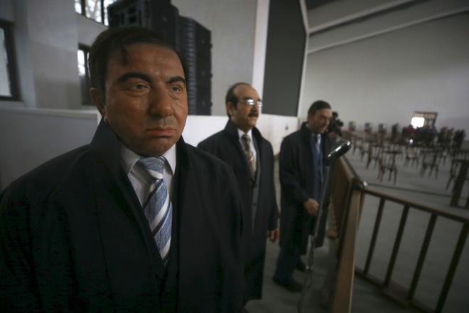 CANLANDIRMALI TASARIMLAR  <br>  Yedigz, &#8220;1960 darbesi sonras Yassada&#8217;da Adnan Menderes&#8217;in kald 795 metrekarelik Subay Yatakhanesi&#8217;nin, 17 ubat 1959 ylnda Adnan Menderes'in sa kurtulduu uak kazasnn ve ayn zamanda mral Adas&#8217;ndaki daraacnn bulunduu blmlerin de canlandrmasn gerekletirmi bulunuyoruz&#8221; dedi.