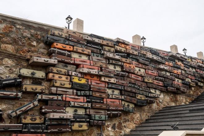 Dnya modern mzecilik anlayn kendi kltrmzle harmanlayarak zel sanatsal sergileme alanlar oluturduk. Bundan sonra yapacamz mzelerde bu disiplinden ayrlmayacaz. Ziyaretileri mzeye fiziksel anlamda dahil eden interaktif bir yaklamla, onlarn o zamanlarda neler yaandn hissetmelerini; an en youn biimde deneyimlemelerini salyoruz. nmzdeki dnemde de bu yaklamla almay srdreceiz.&#8221;