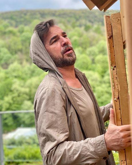 nl oyuncunun Kurun dizisi maceras ksa srnce sevenleri onu ATV'nin yeni yapm olan ve Burak zivit'in barol oynad Kurulu Osman'da grmek iin youn istek mesajlar atmlard.