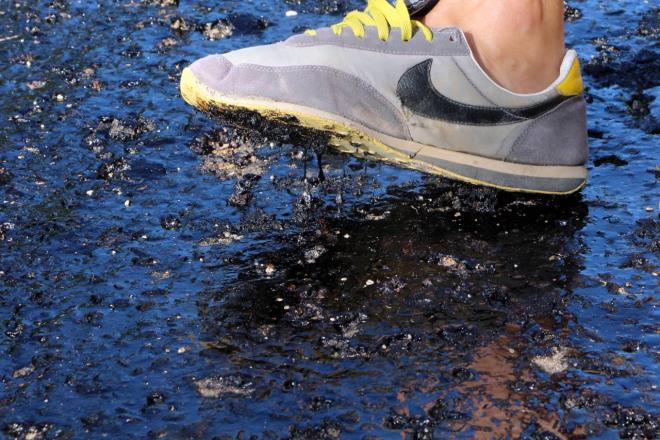 Bu gelime de ozon tabakasnn incelmesine sebep oldu ve bir sre sonra ozon tabakasnda delie yol at.