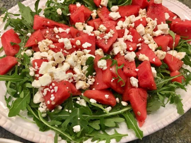 Bu noktada eer ki kii eker hastas veya bbrek hastas ise mutlaka tketip tketmemesine veya porsiyonuna kendi uzman ile karar vermelidir. Ayrca karpuz baz kiilerde alerji ya da kzarklk yapabilir. Kiinin bu durumunu kontrol etmesi de olduka nemlidir."