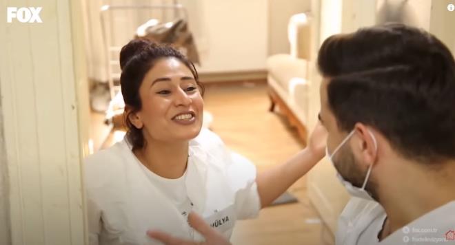 Bugn ise temizlik sras kendinde olan Hlya ve dier yarmaclar arasnda ok sert konumalar yaand. Temizliin ardndan dier yarmaclarn Hlya'ya yapt eletirilere Hlya ok daha sert tavrlarla karlk verdi.