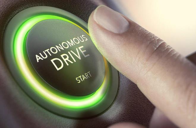 Temiz tutulmayan bir arata sensr ya da kameralarn daha fazla kr nokta yarataca ya da aslnda var olmayan engellere kar yanl hesaplamalar yaparak karar verebilecei biliniyor.Dier bir konu ise trafikte yaanan anlk deiimler. Yolda o an oluan ukurlar, kazalar, kapatlan yollar ve geici gzergh deiimleri sorun olabilir. Bu tip deiiklikler bir ekilde otonom aralara nakledilemediinden, yolculuun devam etmesi imknsz hle geliyor.