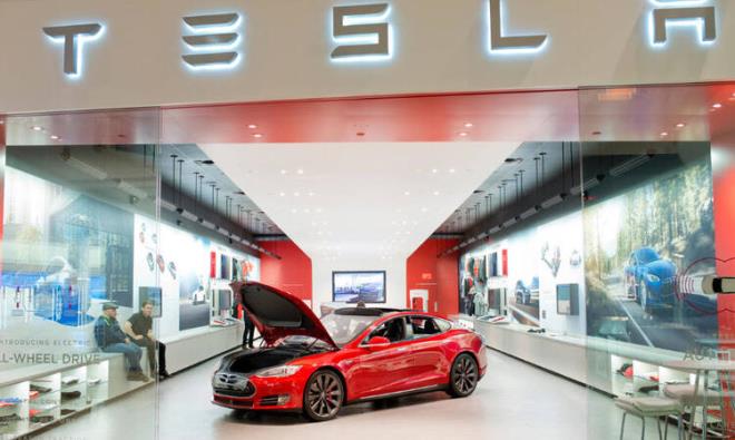 TechInside'n haberine gre Tesla Model 3 otopilot modunda byk bir kazaya kart. Bu kazada Tesla Model 3&#8217;n devrilmi bir kamyonu ayrt edememesi, byk bir tepki toplad.