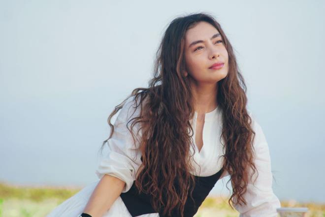 zel Blm Konusu  <br>  Nare, Sancar&#8217;dan Meneke&#8217;nin hamilelik haberini aldnda, ok byk bir farkndalk yaamt. Kendisine, Sancar&#8217;a ve dokuz yldr tm yaadklarna ilk defa dardan bakmay baaran Nare, ettii yeminle de herkesi farkl bir duygunun ierisine sokmutu.