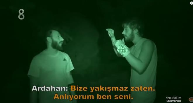 Takmdan ayr kaldn ve kk olduu iin szlerinin dinlenmediini de syleyen Nisa, "Herkes burada birbirine arkada gibi bakyor ama arkasndan bir eyler eviriyor. 4 aydr Cemal Can ve Yasin, Evrim'in gitmesi iin urayor. Ama Cemal Can bana 'Evrim ile neler yaadysak da artk bu takmn iin ve ben onu dlayamam. 4 kii art 1 kii olmaz bu takm' dedi.