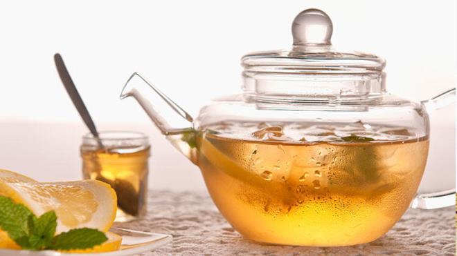 Malzemeler:   2 su barda su, 1 poet yeil ay, 2-3 ay ka bal, 1 limonun kabuu ve suyu ve 1 tarn ubuu..