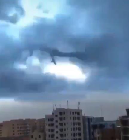 NASA Twitter hesabndan yapt aklamada, "Gk grltl frtna (orajlar) doadaki en etkileyici olaylardan biridir yerden grebildiklerimiz orajlarn yalnzca bir ksmdr. Bu grnt imein elektromanyetik atm nedeniyle oluur. insan gznn fark edemeyecei hzda, 1 milisaniyeden daha ksa srede oluurlar #Ankara" denildi.