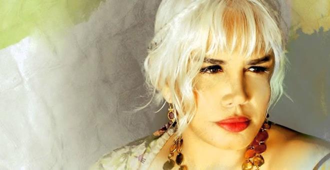 Evin d cephesine ayn brakan Sezen Aksu&#8217;nun, Mehmet Akif Ersoy&#8217;un iirler ve yazlar kaleme ald evi gzellik merkezi olarak kullanlmas iin kiralad renildi.