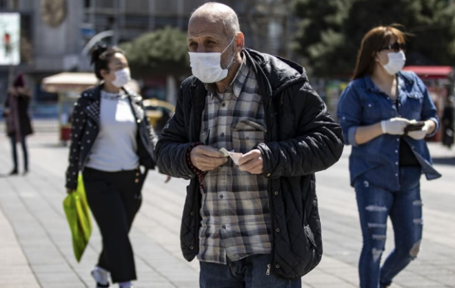 Kent genelinde l Hfzsshha Kurulu kararnca maskesiz sokaa kma yasa devam ederken, son 14 gn ierisinde 3 kiinin de korona virsten dolay hayatn kaybetmesi zerine vatandalarda tedirginlik balad. Hafta sonlarnda kentin en ilek caddeleri younluk olurken vaka saylarnn artmas zerine vatandalar bu hafta sonu evlerine ekildi. Cadde ve sokaklarn bo olduu kentte az sayda insann darda olduu gzlendi.