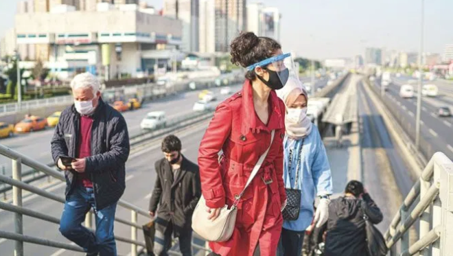 Konya'da normalleme srecinin ardndan korona virs vakalarnda art yaand. Daha nce kentin pandemi hastanesi olarak belirlenen Konya Eitim ve Aratrma Hastanesi ile Beyhekim Devlet Hastanesinin kapasitesinin vaka artlar nedeniyle dolduu renildi.