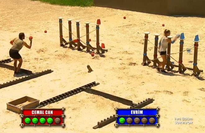 EVRM OYUNU BIRAKTI<br>  6-6 eitliin olduu anda Cemal Can ile parkura kan Evrim, ani bir kararla oyunu brakt.Evrim&#8217;in oyunu brakt anlar herkesi ok etti. Bench'teki arkadalar da Evrim'e bu hareketi yznden tepki gsterdi.