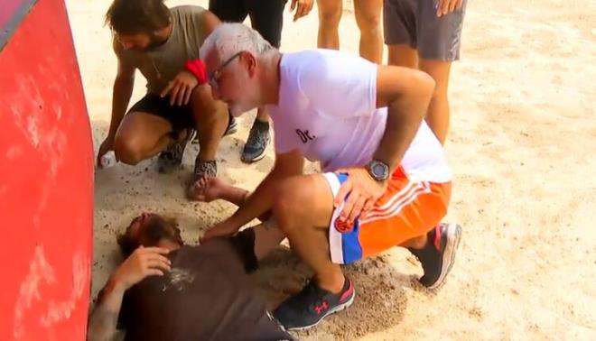 BARI YERE YIILDI<br>  Oyunun sonlarna doru Bar&#8217;n bench'in arkasna uzand. Telalanan takm yeleri, Doktor Metin Ku'tan yardm istedi. Bar gerekli kontrollerin ardndan bench'e geri dnd. Bu srada Evrim'in 'Atr, yemek verin kedine gelir. Dn yemitir bir dnya ey." tepkisi sosyal medyada olay oldu.