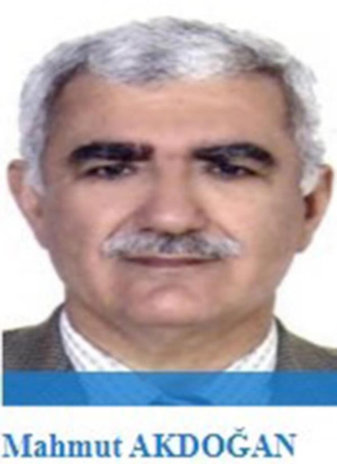 FET kurumlarndan zmir'deki zel ifa Hastanelerinin kurucusu olan Mahmut Akdoan, 5-10 kez Fethullah Glen ile ABD'de grecek kadar ona yakn ve hemehrisi. Doktor olan Akdoan, rgte para toplamak iin hayrsever bir i adamn kandrarak tm mal varlna ktne ilikin bir davadan da yarglanyor.    FET at iddianamesi san olan firari Mahmut Akdoan'n rgtn st dzey yneticilerinden biri.