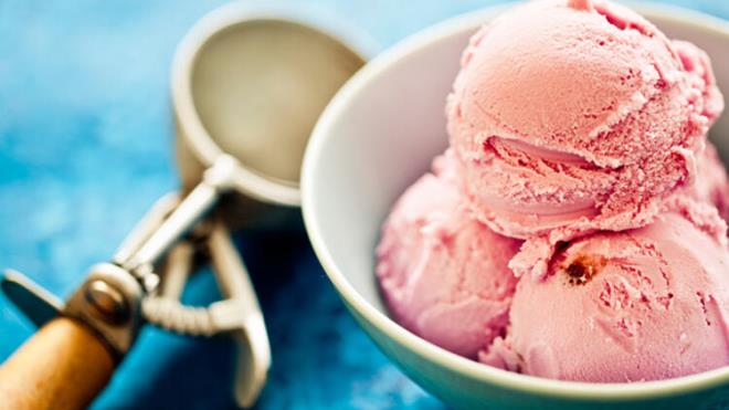 Onun yerine sorbeleri tercih edin. Berrieleri (ahududu, ilek, brtlen vs.) veya muzu dondurup mutfak robotunda yumuayana kadar pre haline getirip yiyin.