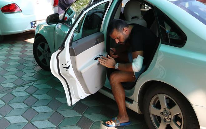 Kendileriyle ok ilgilenildiini belirten Alian, "ok arayan oldu. ok ilgilendiler. Allah herkesten raz olsun. Benim boynumda bir zedelenme var. 2 hafta boyunluk takacam. Burak&#8217;n hayatn Marianne kurtard. nk Burak&#8217;n stne kapakland. O bizim canmz. Onda da hafif bir kas yrt var. Baka da bir ey yok. Hepimiz ok kr salklyz. stanbul&#8217;a dneceiz" eklinde konutu.