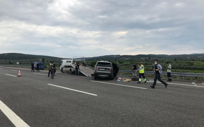 MANSA&#8217;da trafik kazas geiren nl arkc Alian ve ailesi, zel bir hastanede tedavi altna alnd.