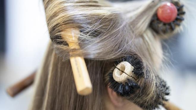 Tararken, salar ilk nce ularndan balayarak diplerine doru taranmaldr.