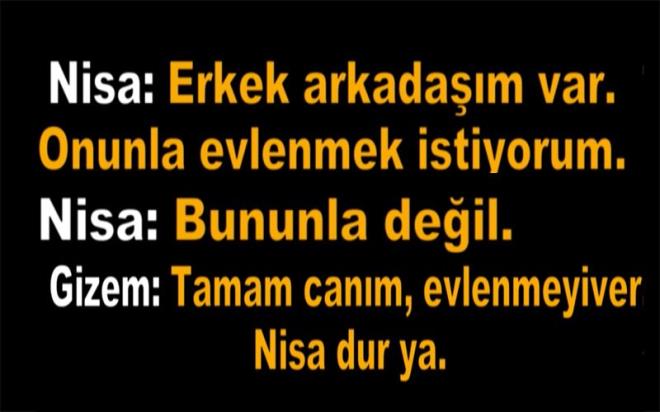 -"Birka not yollamt bana, duygusal bir paylam olarak. Biri de doum gnmle alakal. Bunlar hep Anlat Bakalm'da yaanyordu gece oyunu olduu iin. Dolunayn kt ve ayn olduu zamanlarda, baklarmz hep o ynde oluyordu, 'Beni dn diyerek'. Gizli bulutuumuzda da onu sylemiti."