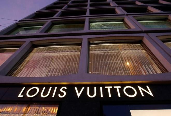 19- Louis Vuitton<br>  Marka deeri: 51,7 milyar dolar