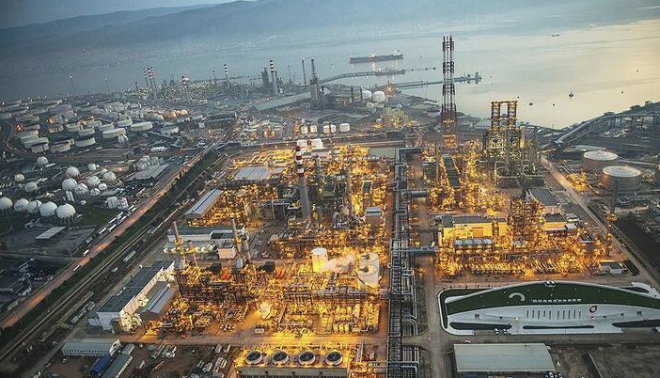 89,6 milyar TL net sat geliriyle zirvedeki yerini koruyan TPRA'n, Fortune 500'de yer alan irketlerin toplam net sat gelirlerinden ald pay ise yaklak yzde 5 oldu.